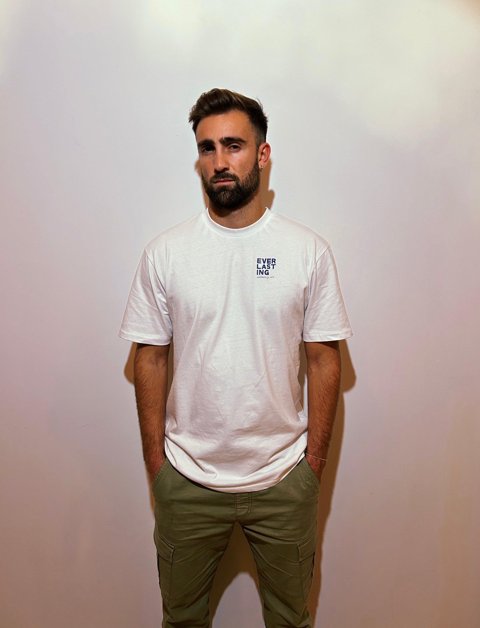 Camiseta Everlasting "Explanation Kills Art"